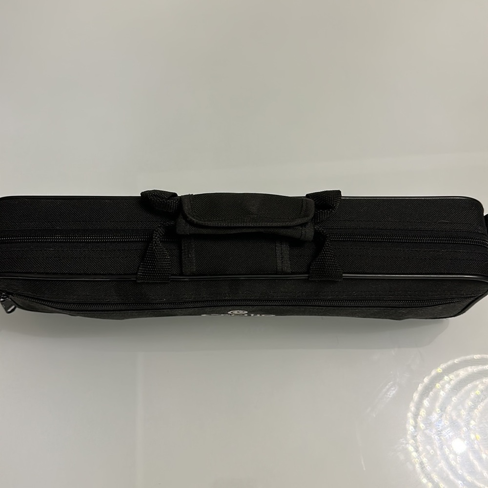 Flute - Picture 2 of 5